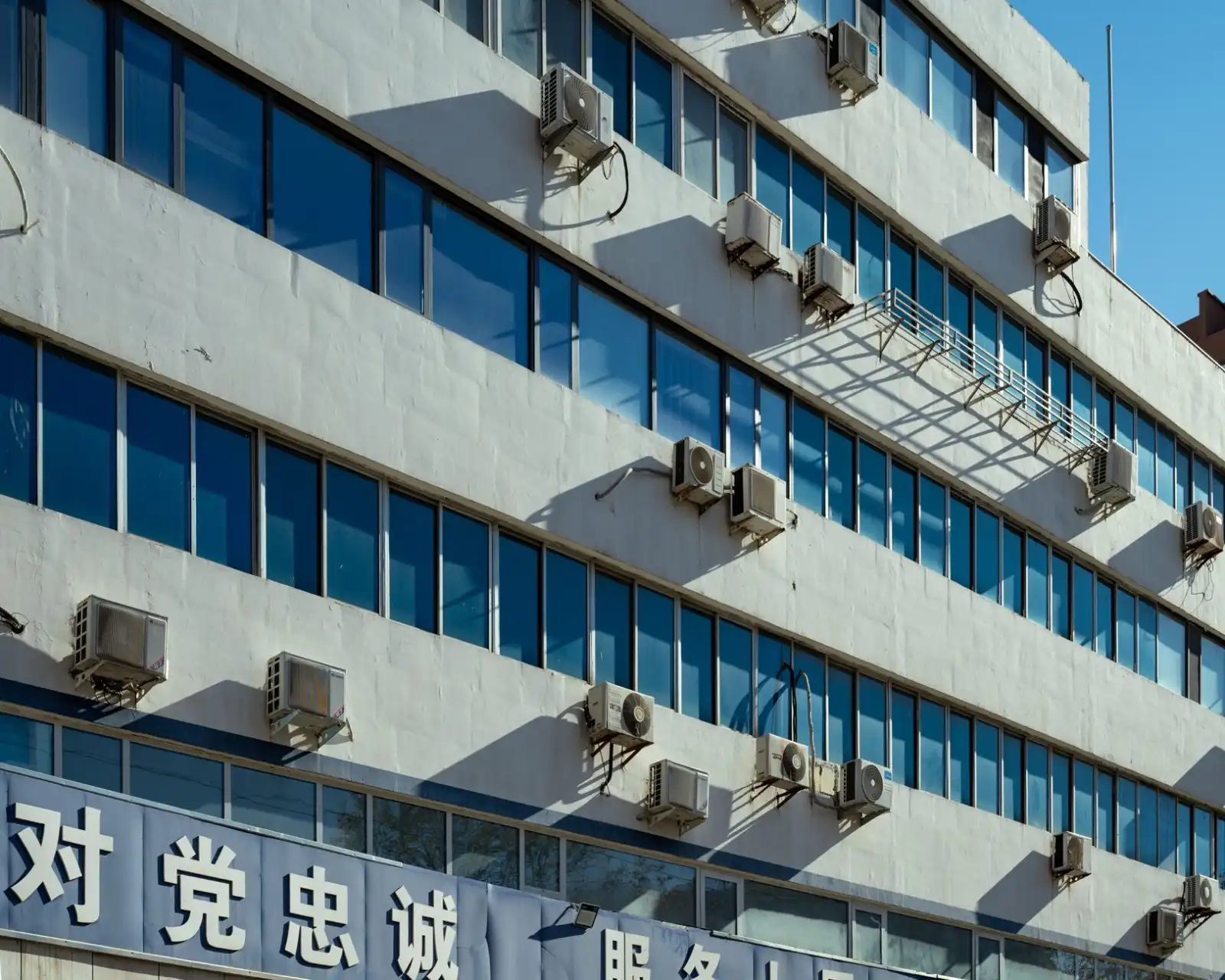 长沙企业园区监控安防系统施工要点与综合布线方案分析
